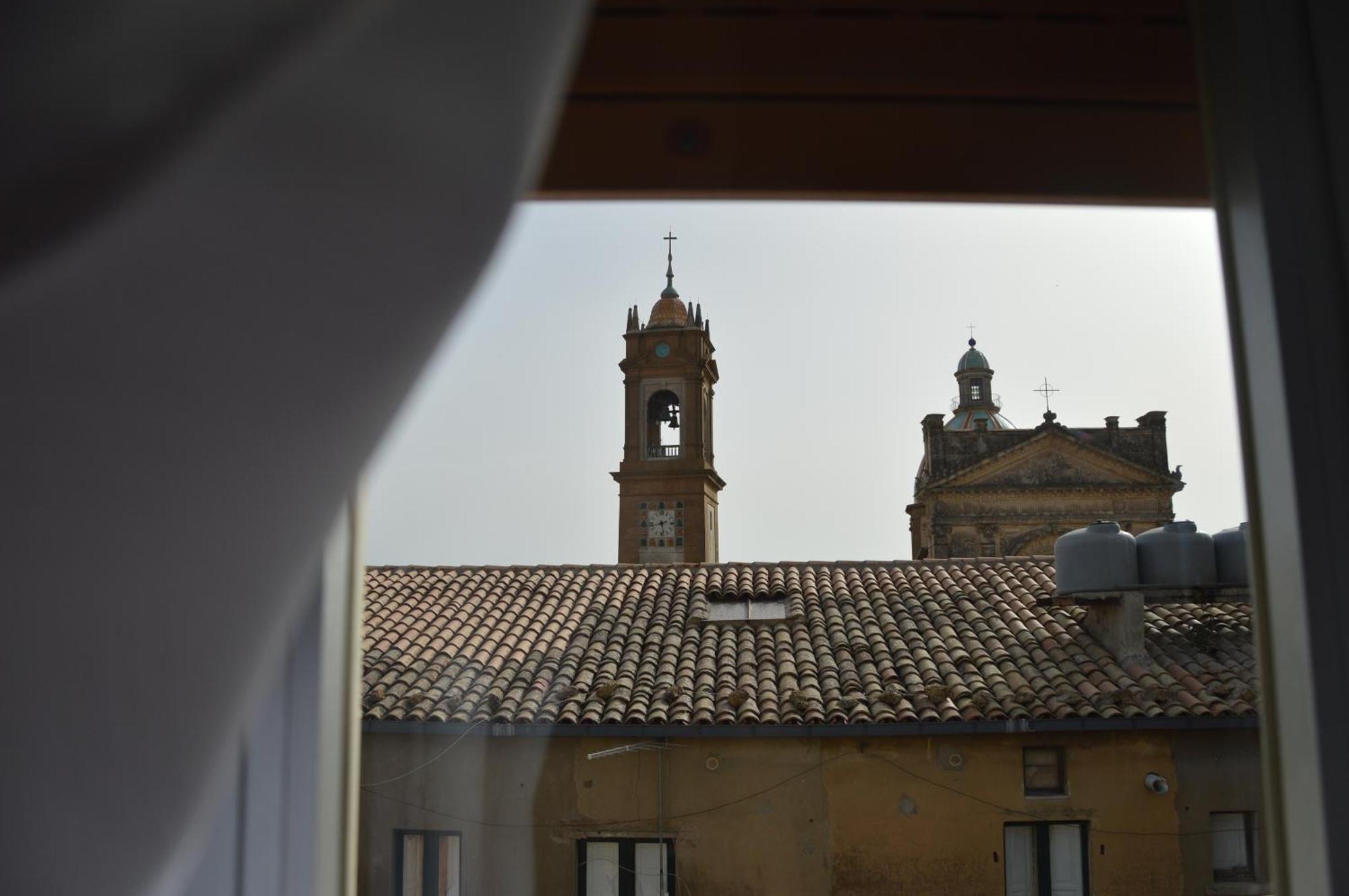 I Colori Della Sicilia Hotel Caltagirone Exterior photo